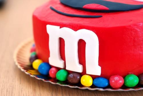 m&m cake